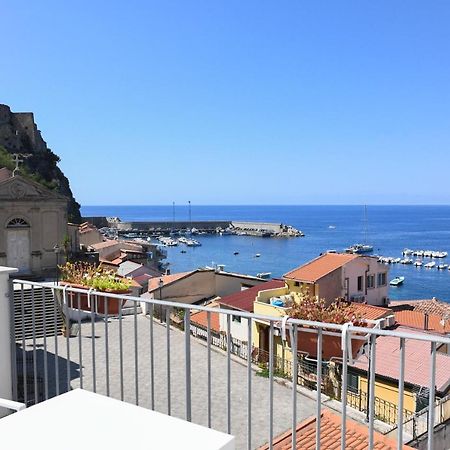 Signora Tita B&B Chianalea - ชิลลา ภายนอก รูปภาพ