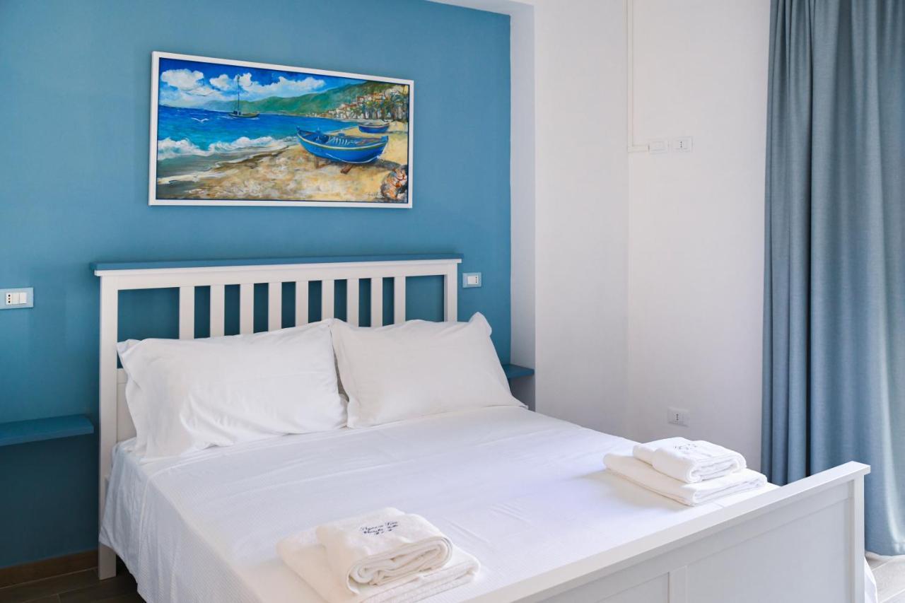 Signora Tita B&B Chianalea - ชิลลา ภายนอก รูปภาพ