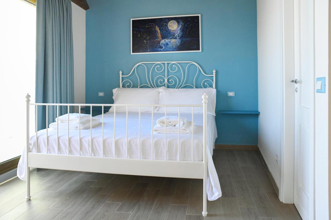 Signora Tita B&B Chianalea - ชิลลา ภายนอก รูปภาพ