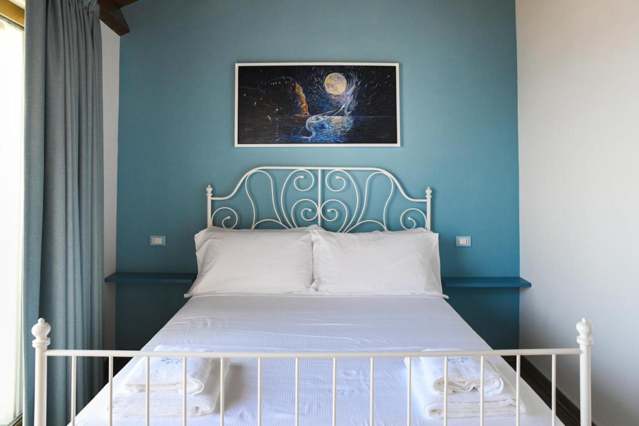 Signora Tita B&B Chianalea - ชิลลา ภายนอก รูปภาพ