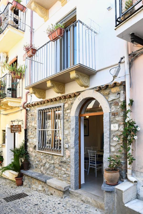 Signora Tita B&B Chianalea - ชิลลา ภายนอก รูปภาพ