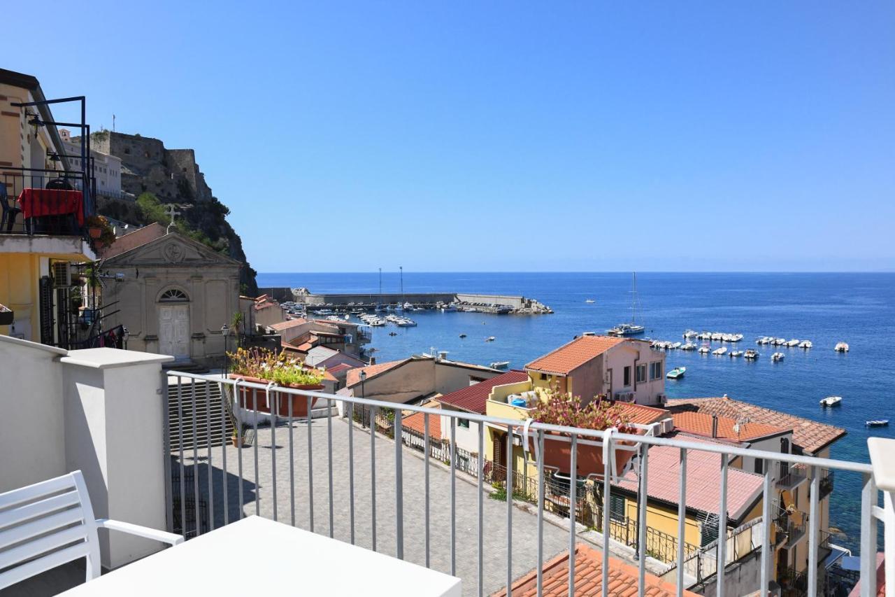 Signora Tita B&B Chianalea - ชิลลา ภายนอก รูปภาพ